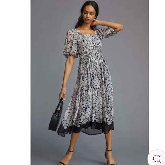 Anthropologie Dresses & Skirts - By Anthropologie Square neck Smocked Midi Dress Blank Pink Floral Chiffon XS